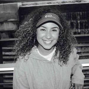 Meet your Posher, Jeanette